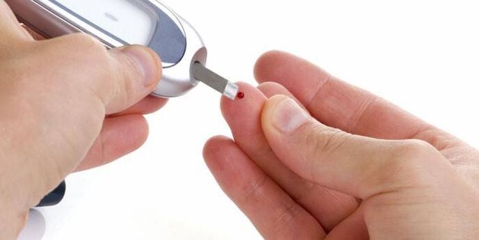 Vlastní monitorování hladiny cukru v krvi pomocí glukometru